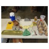 Table Lot of Household & Misc