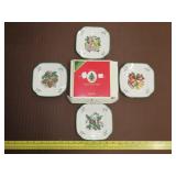 Set of 4 Spode Christmas Dishes - 5 1/2'