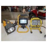 2 Shop Lights & Flash Light