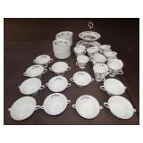 54 Piece Wedgewood Williamsburg Potpourri