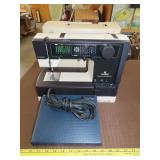 Viking Husqvarna 190 Selectronic Sewing Machine