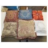 6 Decorative Pillows