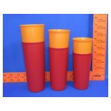 6 Tupperware Cups