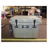 Yeti Roadie 20 Cooler - New