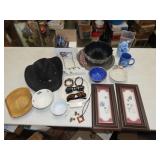 Table Lot  - Glassware & Decor