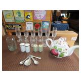 Lot of Glassware