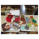 Trivette & Ash Tray Lot