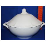 Mikasa French Countryside Tureen - 12"