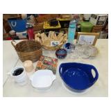 Table Lot - Glassware & Baskets