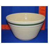 Watt Pottery Bowl - 9"