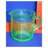 Kellog Uranium Glass Measuring Cup