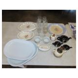 Table Lot of Glassware