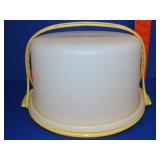 Tupperware Cake Carrier