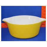 Yellow Pyrex 2 1/2 Qt Casserole