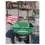 Scott's Push Spreader