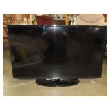 Samsung  46' TV w/ Remote