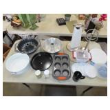 Lot of Kitchen & Bakeware