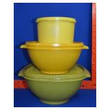 3 Piece Tupperware Lot