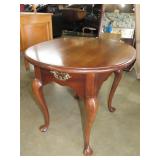 Statton Old Towne Oval End Table