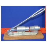 Reed Rocket Nut Cracker
