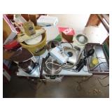 Lot of Small Kitchen Appliances