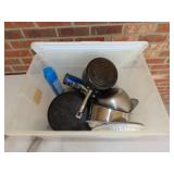 Tote w/ Lid - Pots & Pans
