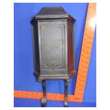 Tudor Mail Tainer Mailbox