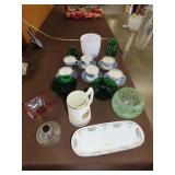Table Lot of Glassware