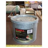 Frabill Bait Bucket