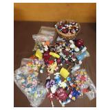 Lot of California Raisins, Smurfs & Other Toys
