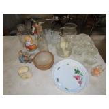 Table Lot of Glassware