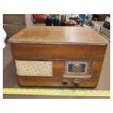 Antique Crosley Radio - Untested