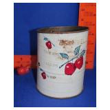 Apple Decorated Flour Sifter