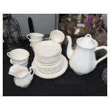 27pc Wedgwood Queen's Ware China