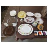 Table Lot of Glassware