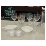 Table Lot of Glassware