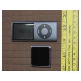2 iPods - Untested