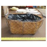 Chicken Wire Basket Planter - 16'