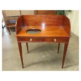 Antique Federal Style Mahogany Wash Stand
