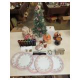 Table Lot - Glassware & Decor