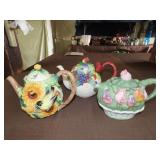 3 Teapots