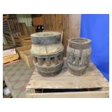 2 Wagon Wheel Hubs