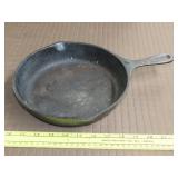 SK Cast Iron Skillet - 9"