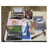 Table Lot of Tools & Organizers