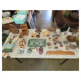Table Lot of Wooden / Crafty Items