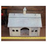Wood Barn Birdhouse