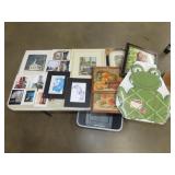 Table Lot Picture Frames & Wall Art
