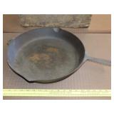 Cast Iron Skillet - 15"
