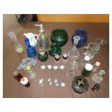 Table Lot of Glassware