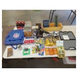 Table Lot of Household & Hardware